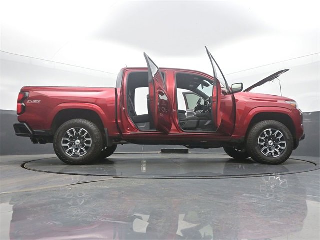Certified 2024 Chevrolet Colorado Z71 w/ Advanced Trailering Package image 61