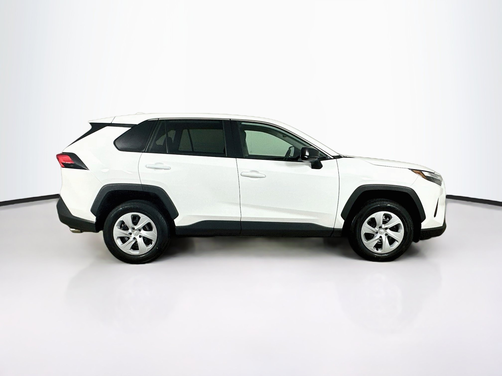 Used 2025 Toyota RAV4 LE AWD/4WD image 10