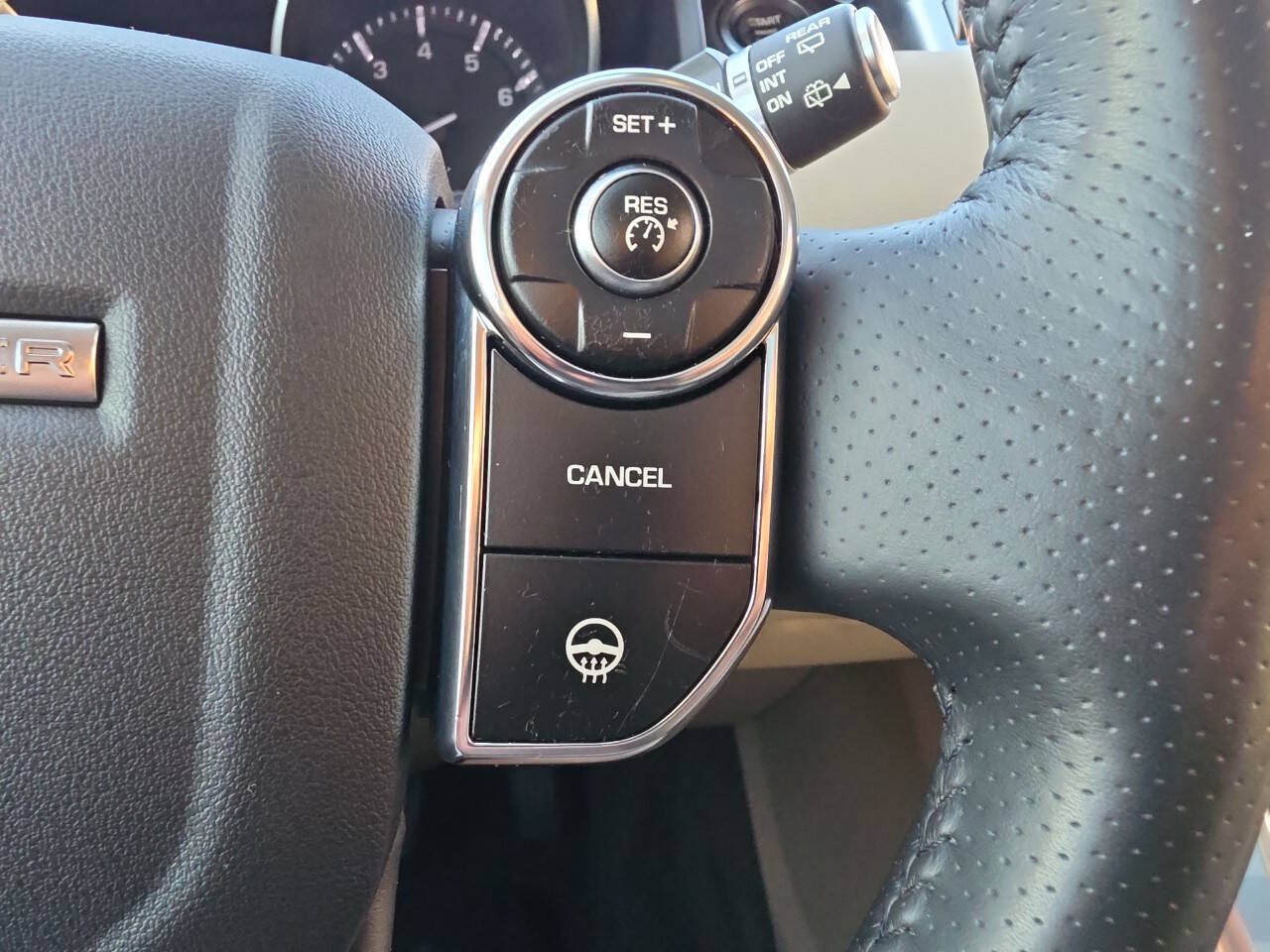 Used 2014 Land Rover Range Rover Sport HSE AWD/4WD image 15