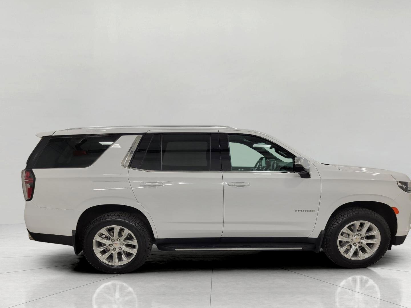 Certified 2023 Chevrolet Tahoe Premier AWD/4WD image 12