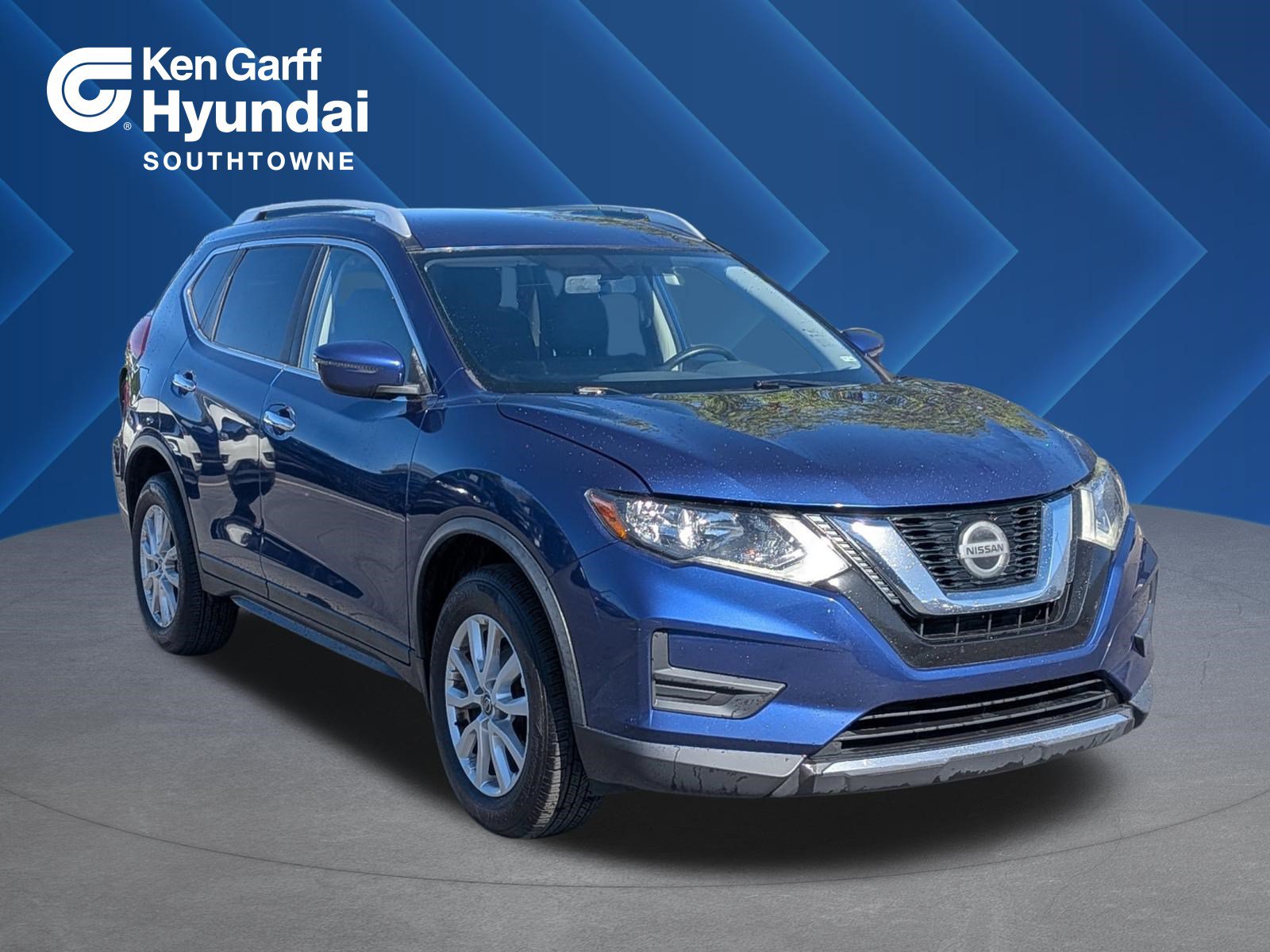 Used 2018 Nissan Rogue SV AWD/4WD image 1