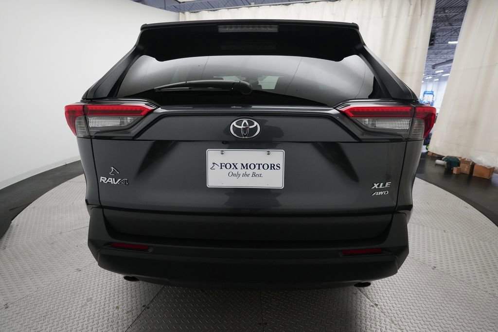 Used 2025 Toyota RAV4 XLE image 25