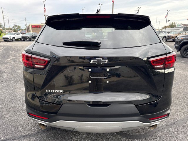 Used 2023 Chevrolet Blazer LT w/ Convenience Package FWD image 4