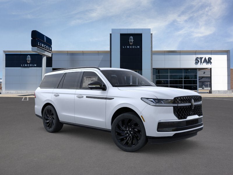 New 2026 Lincoln Navigator Reserve w/ Jet Appearance Package AWD/4WD image 7