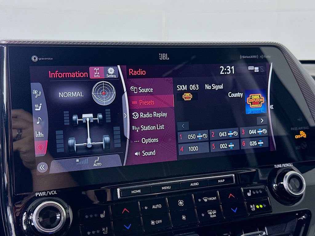 Used 2022 Toyota Highlander Platinum image 30