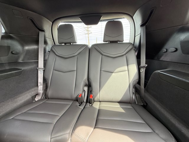 Used 2025 Cadillac XT6 Luxury FWD image 17