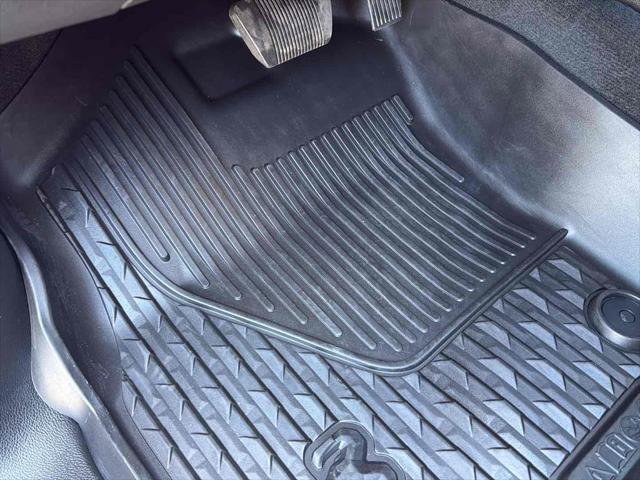 Used 2022 RAM 1500 Laramie w/ Sport Appearance Package image 22