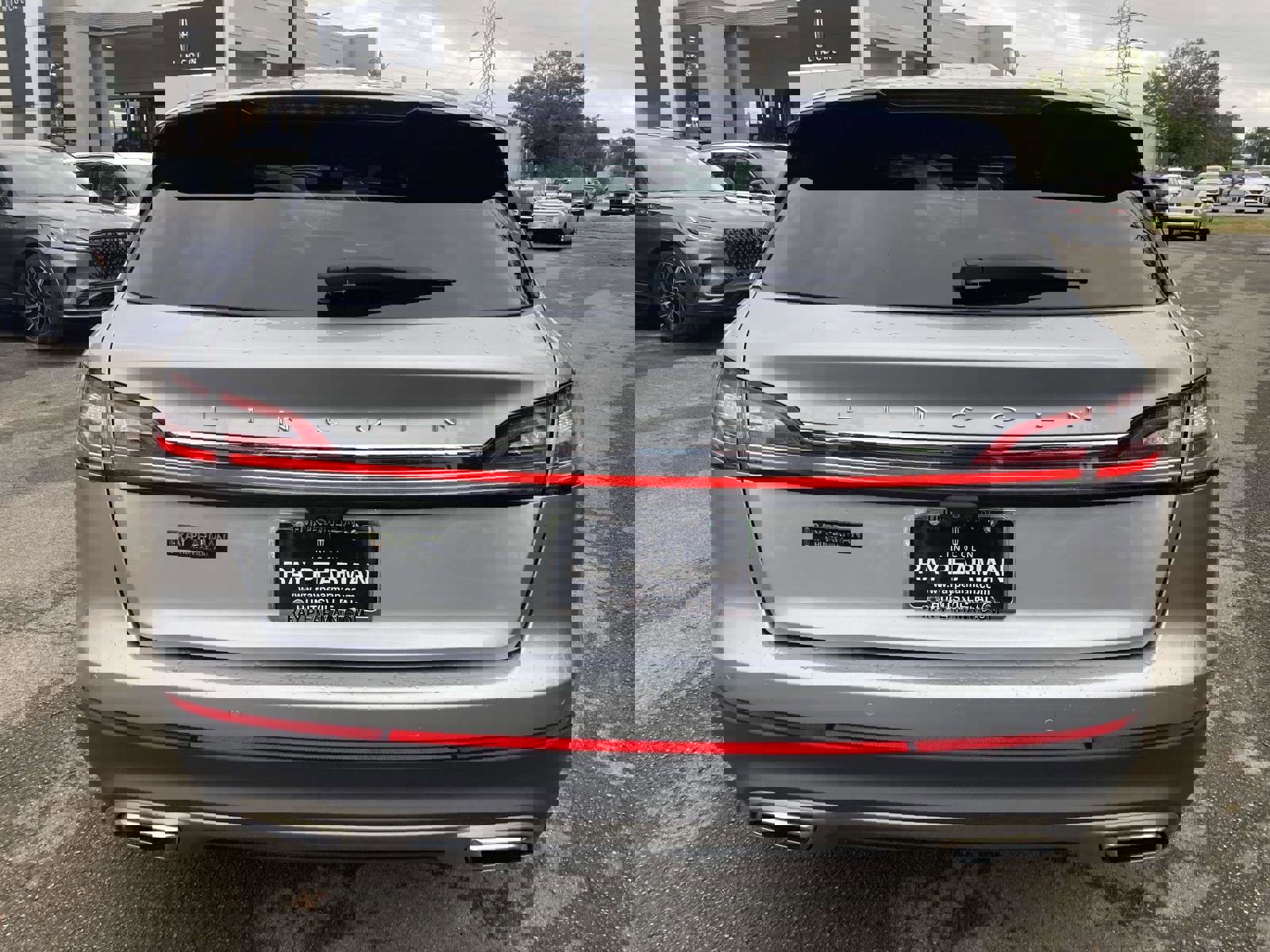 Certified 2022 Lincoln Nautilus Reserve w/ Equipment Group 201A image 6