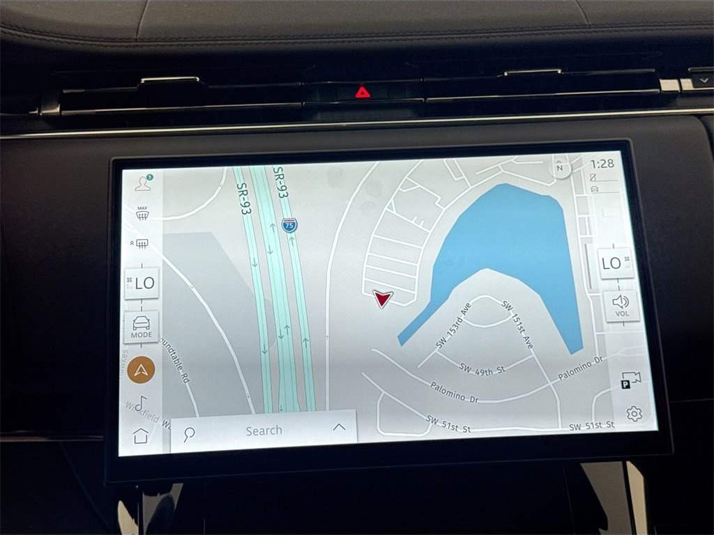 New 2026 Land Rover Range Rover Sport Dynamic SE image 13