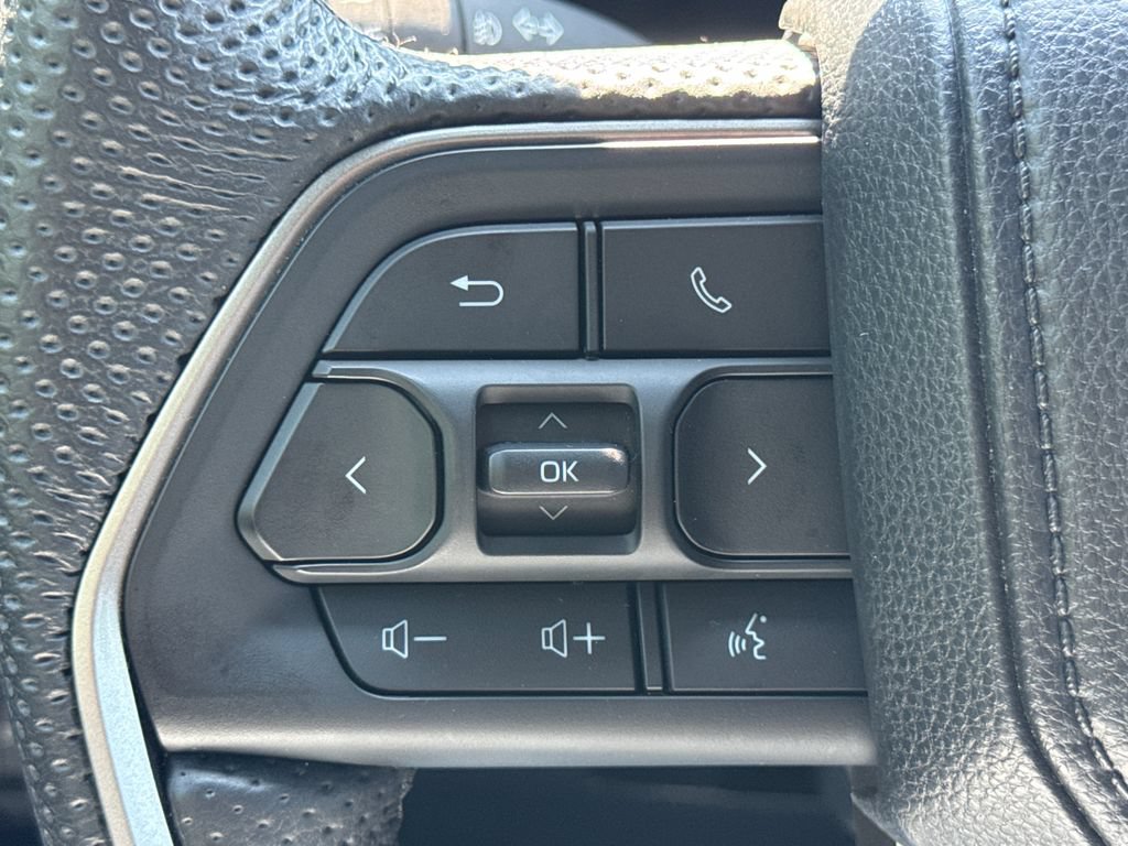Used 2024 Toyota Tacoma SR5 w/ SR5 Upgrade Package RWD image 30