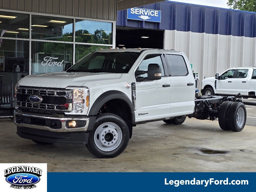 New 2025 Ford F450 XLT RWD image 1