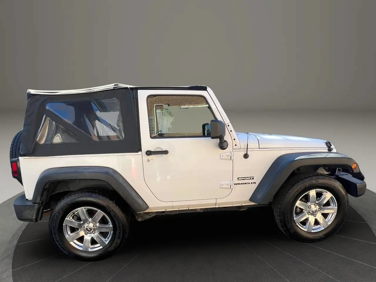Used 2014 Jeep Wrangler Sport w/ Connectivity Group AWD/4WD image 4
