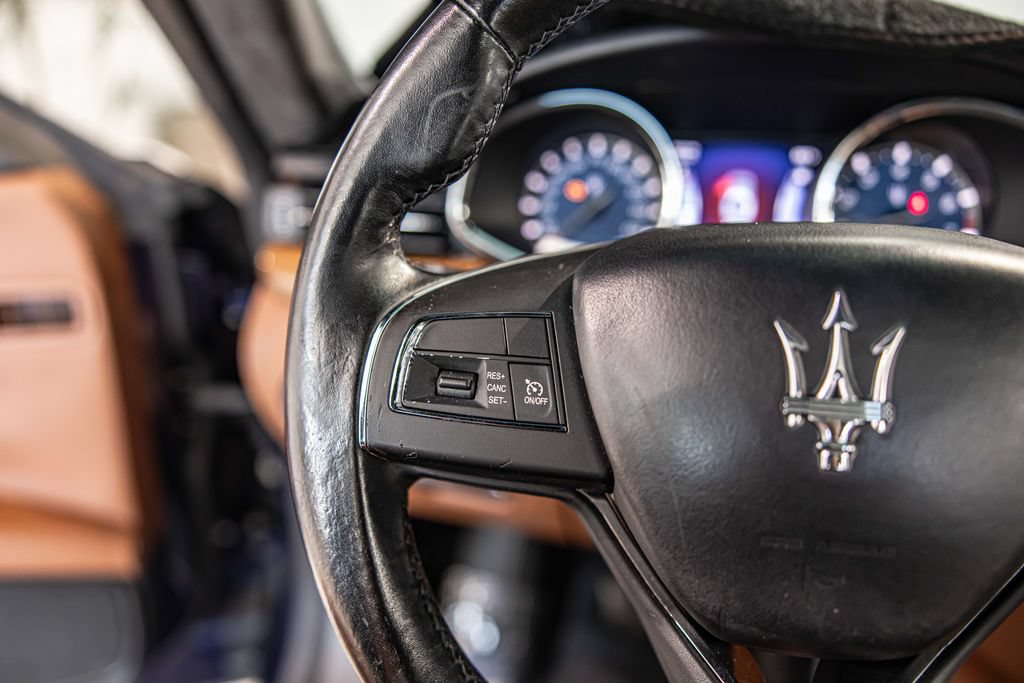 Used 2014 Maserati Quattroporte S Q4 AWD/4WD image 25