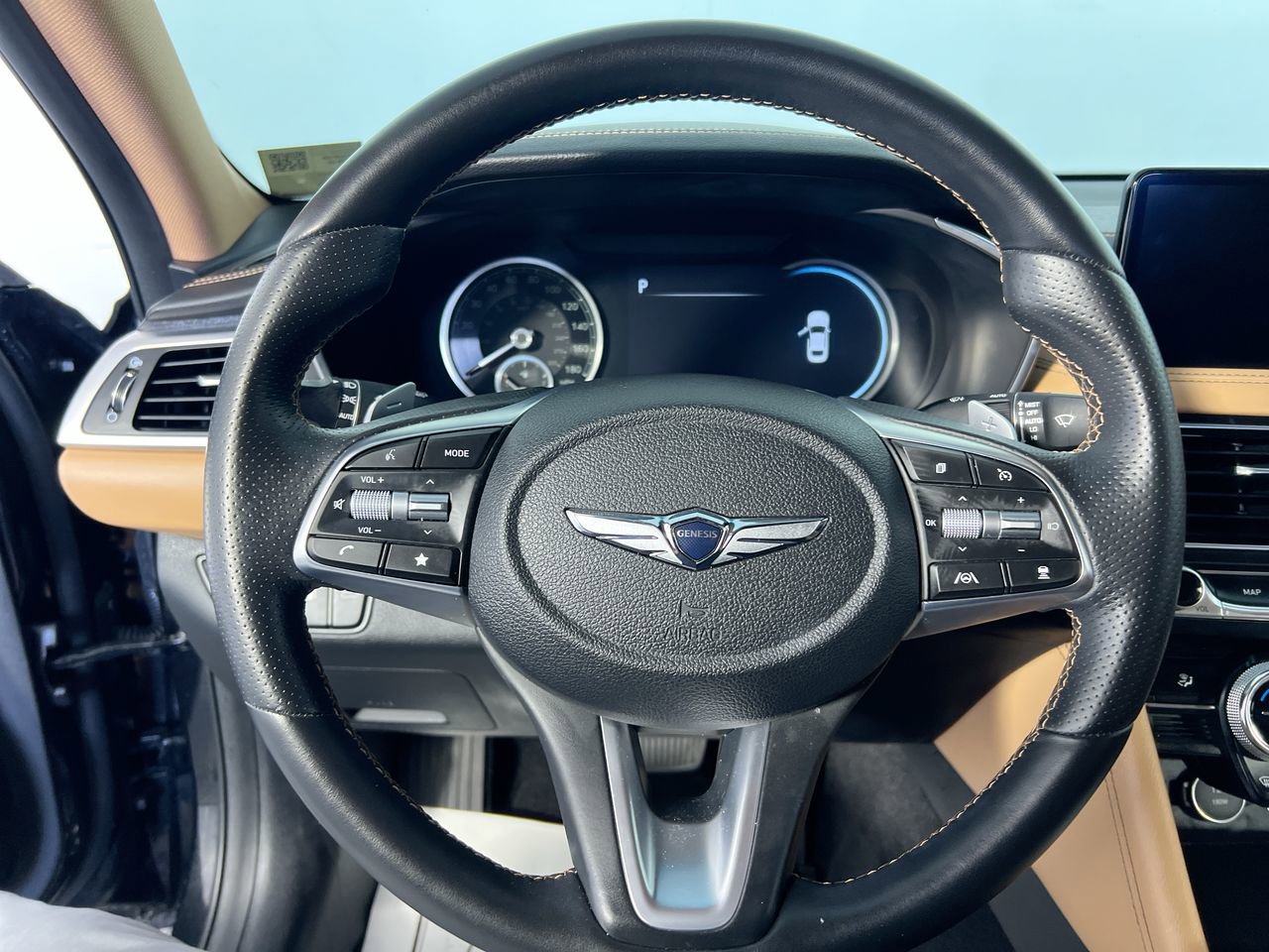 Used 2022 Genesis G70 3.3T RWD image 15