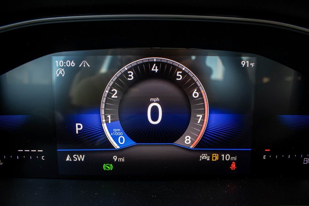 New 2025 Volkswagen Jetta SE image 2