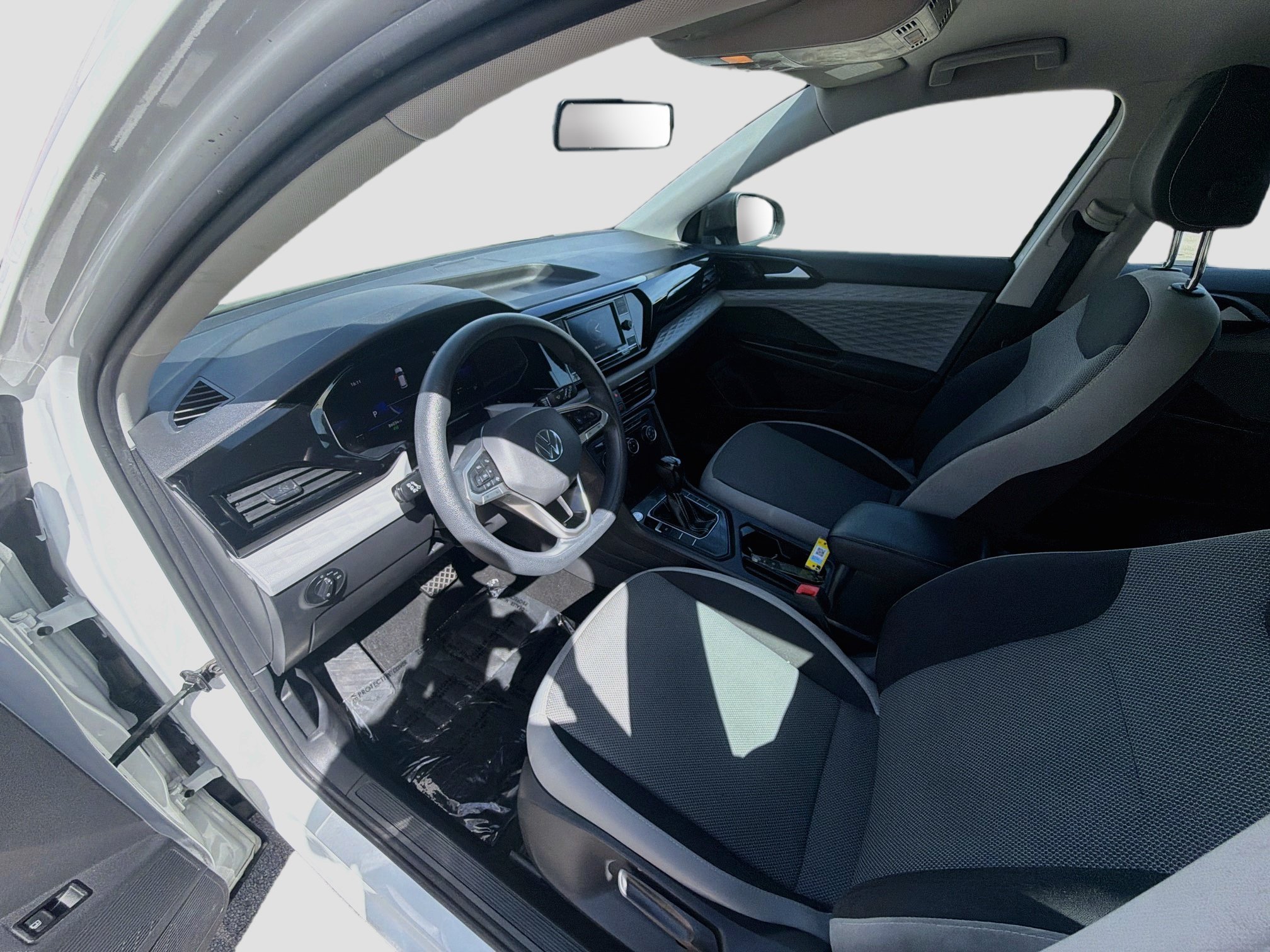 Used 2022 Volkswagen Taos S FWD image 9