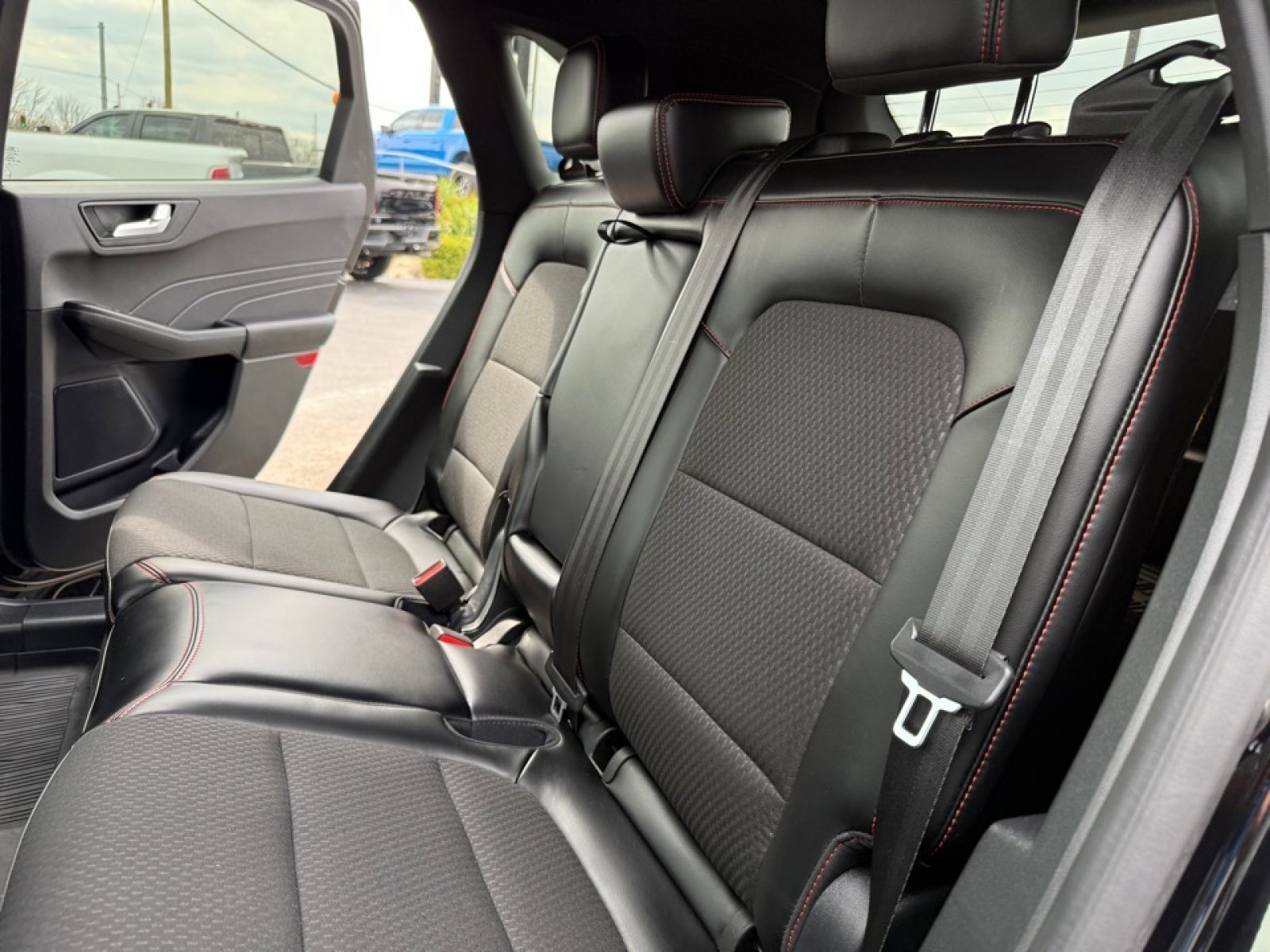 Used 2024 Ford Escape ST-Line Select w/ Tech Pack #1 AWD/4WD image 31