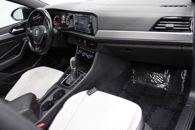 Used 2019 Volkswagen Jetta R-Line image 24