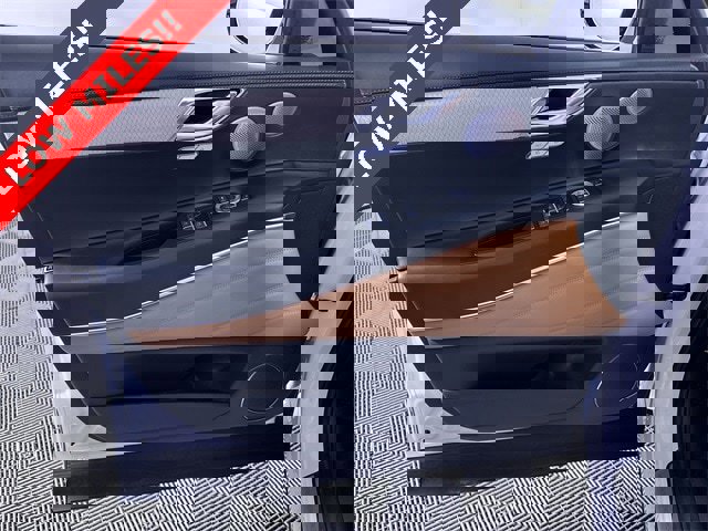 Used 2025 Genesis GV80 3.5T Advanced image 23