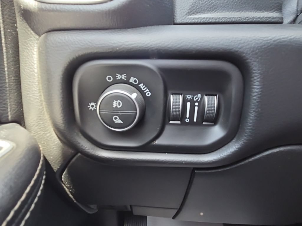 Used 2020 RAM 3500 Laramie AWD/4WD image 40