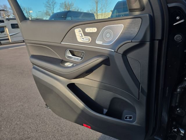New 2026 Mercedes-Benz GLS 450 4MATIC image 23
