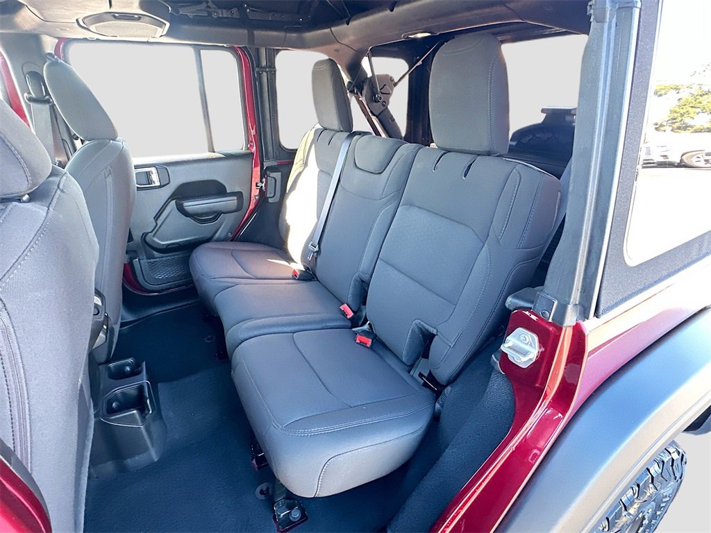 Used 2022 Jeep Wrangler Unlimited Sport image 22