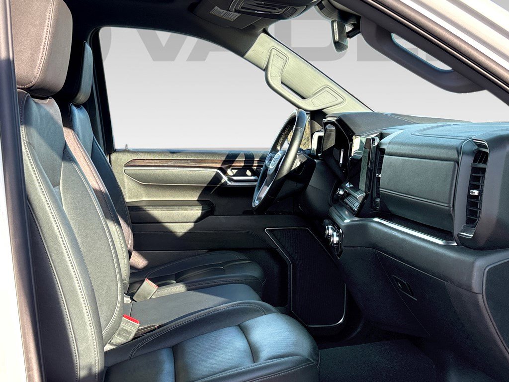 Used 2025 GMC Sierra 1500 SLT image 10