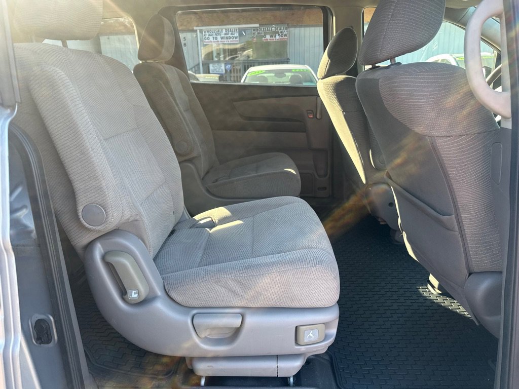Used 2012 Honda Odyssey LX image 13