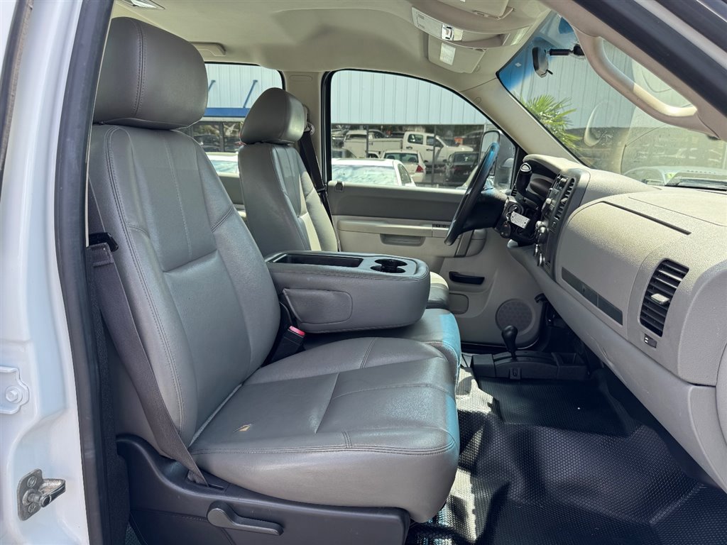 Used 2014 Chevrolet Silverado 3500 W/T image 18