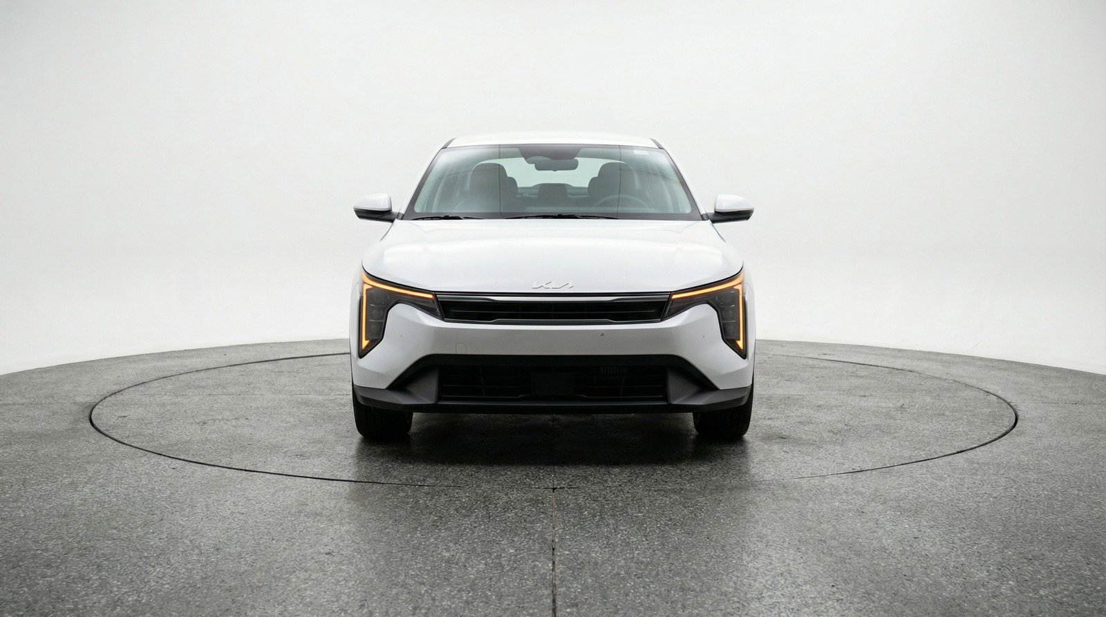 Used 2025 Kia K4 LXS image 2