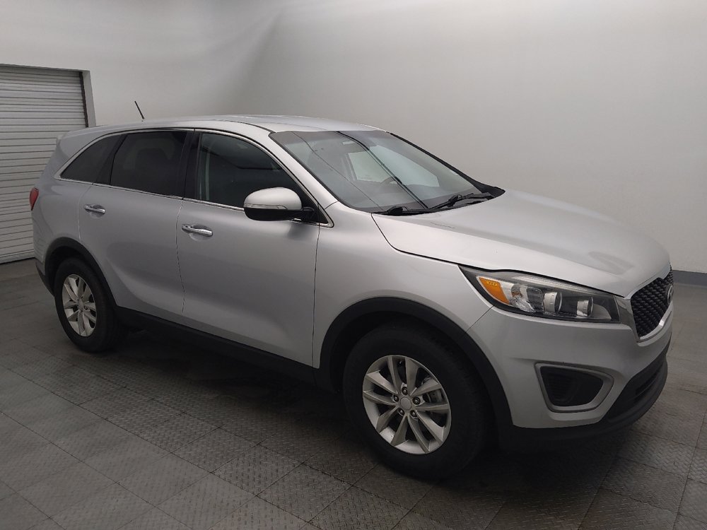 Used 2016 Kia Sorento L image 11