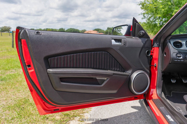 Used 2012 Ford Mustang Shelby GT500 w/ Electronics Pkg RWD image 34