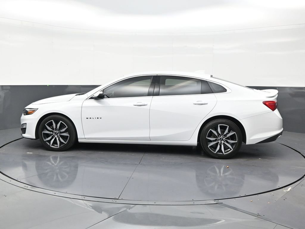 Used 2024 Chevrolet Malibu RS FWD image 2