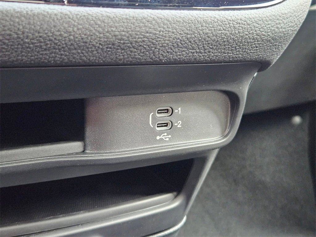 New 2026 Chrysler Pacifica Select image 36