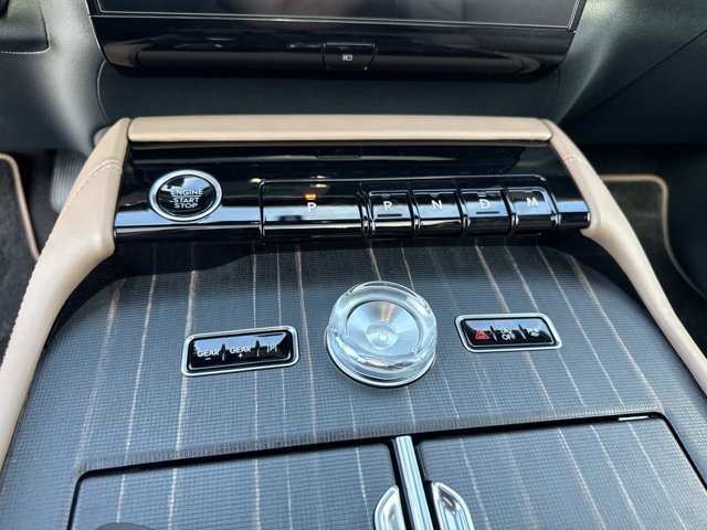 New 2025 Lincoln Navigator Black Label image 27