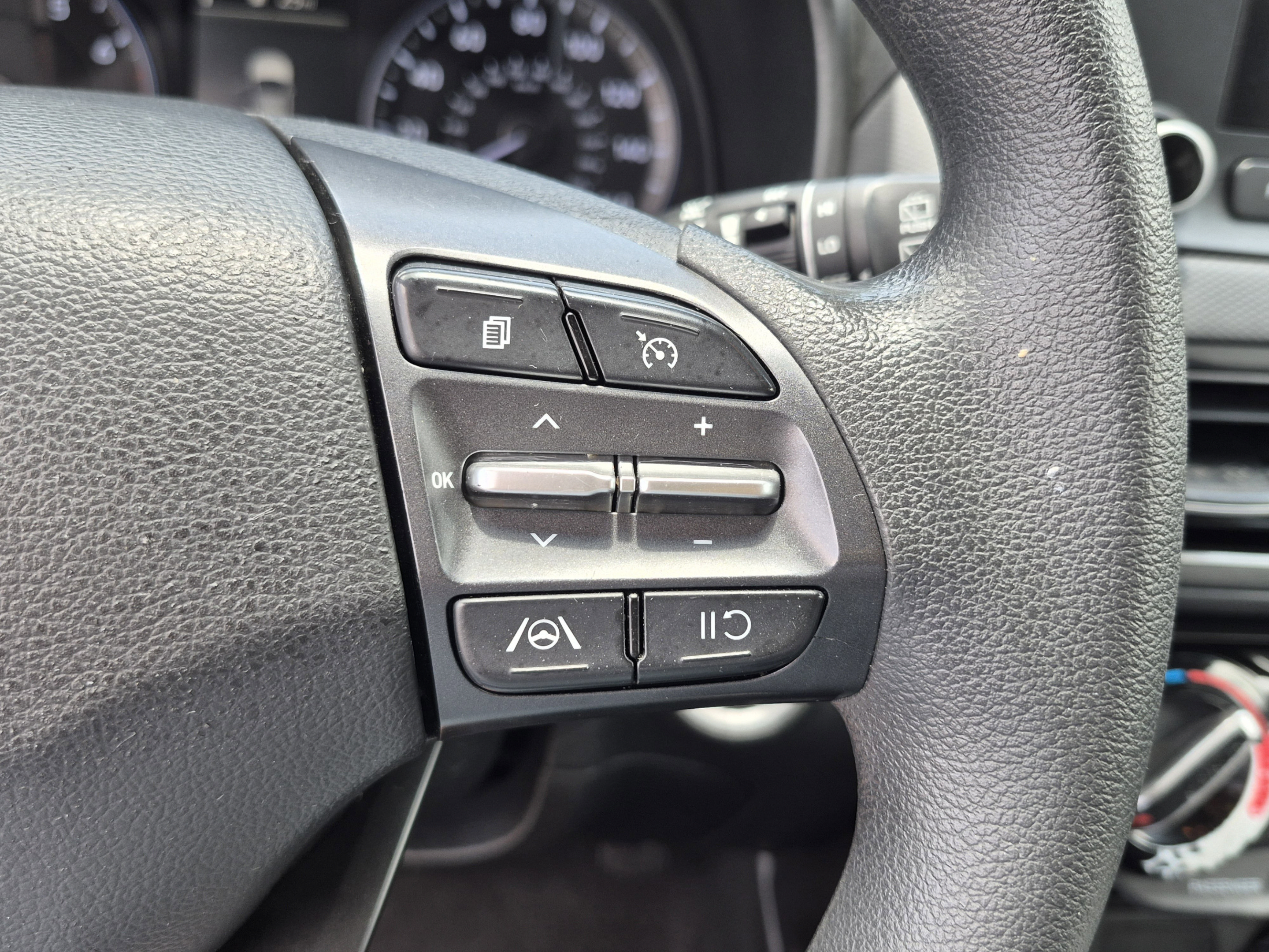 Certified 2022 Hyundai Kona SEL w/ Cargo Package FWD image 27