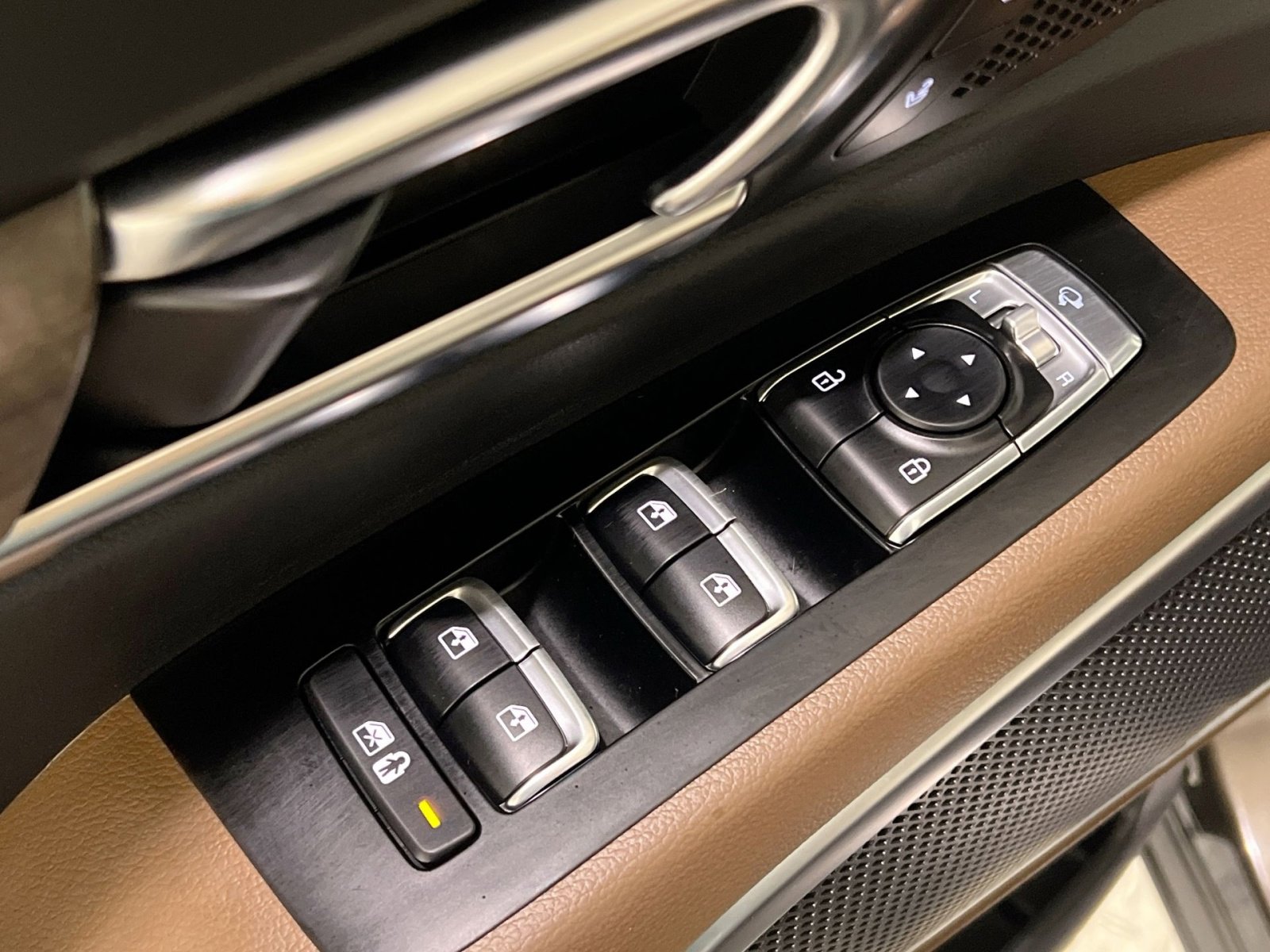 Used 2021 Kia Telluride SX w/ SX Prestige Package image 33