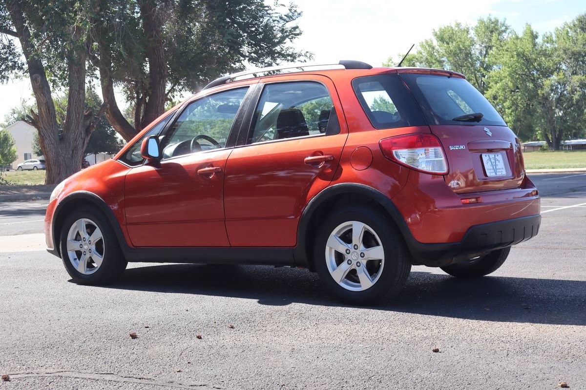 Used 2010 Suzuki SX4 Touring AWD/4WD image 7
