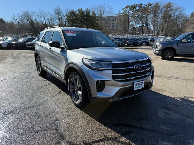 Used 2025 Ford Explorer Active w/ Active Comfort Package image 22