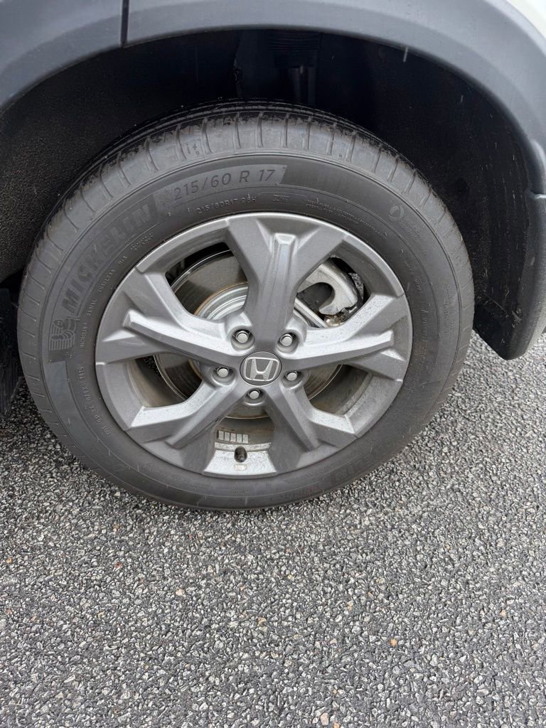 Used 2026 Honda HR-V LX image 8