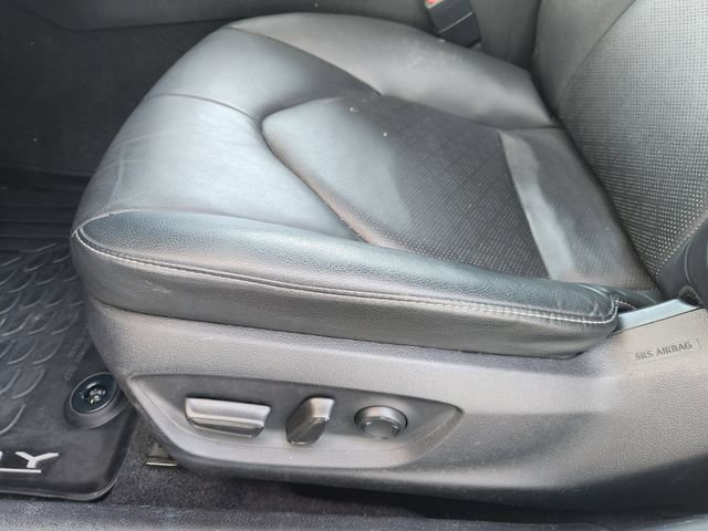 Used 2024 Toyota Camry XSE FWD image 23