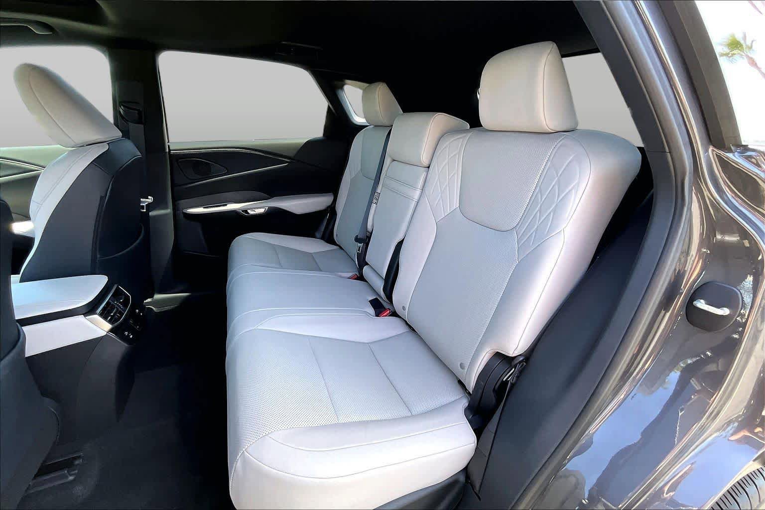 Used 2025 Lexus RX 350h AWD/4WD image 18