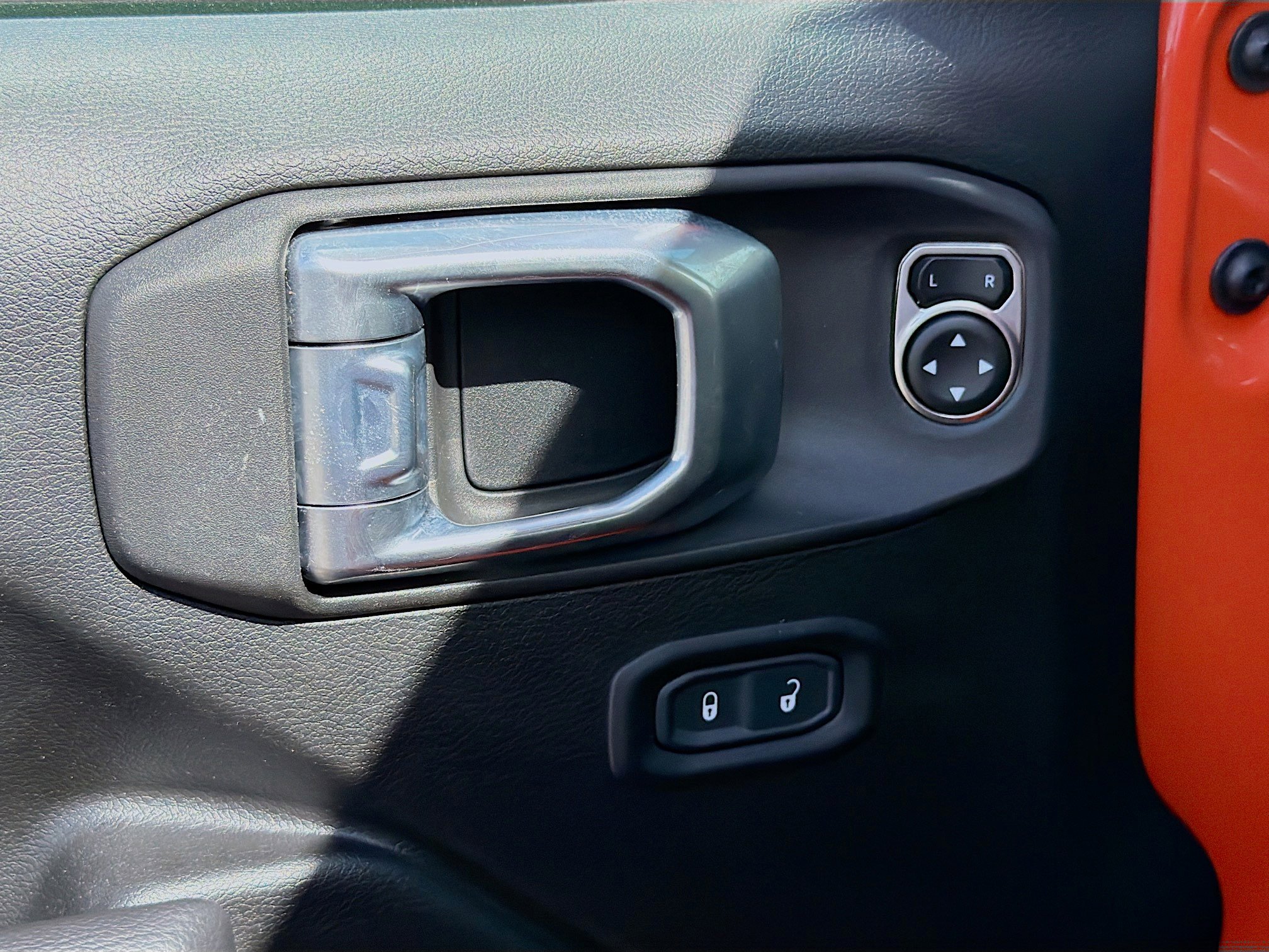 Used 2023 Jeep Wrangler Sport S image 22