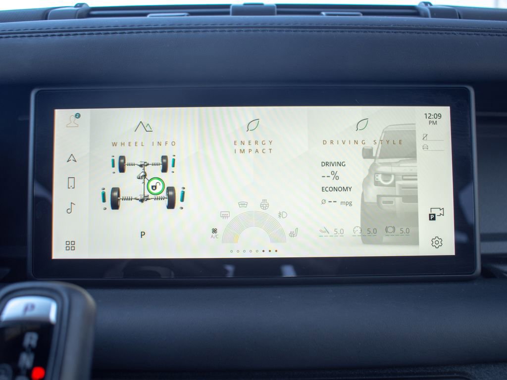 Used 2023 Land Rover Defender 110 X-Dynamic SE image 24