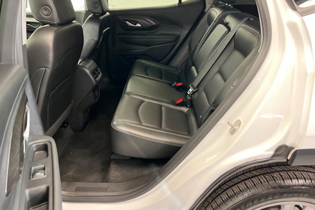 Used 2024 GMC Terrain SLT AWD/4WD image 21