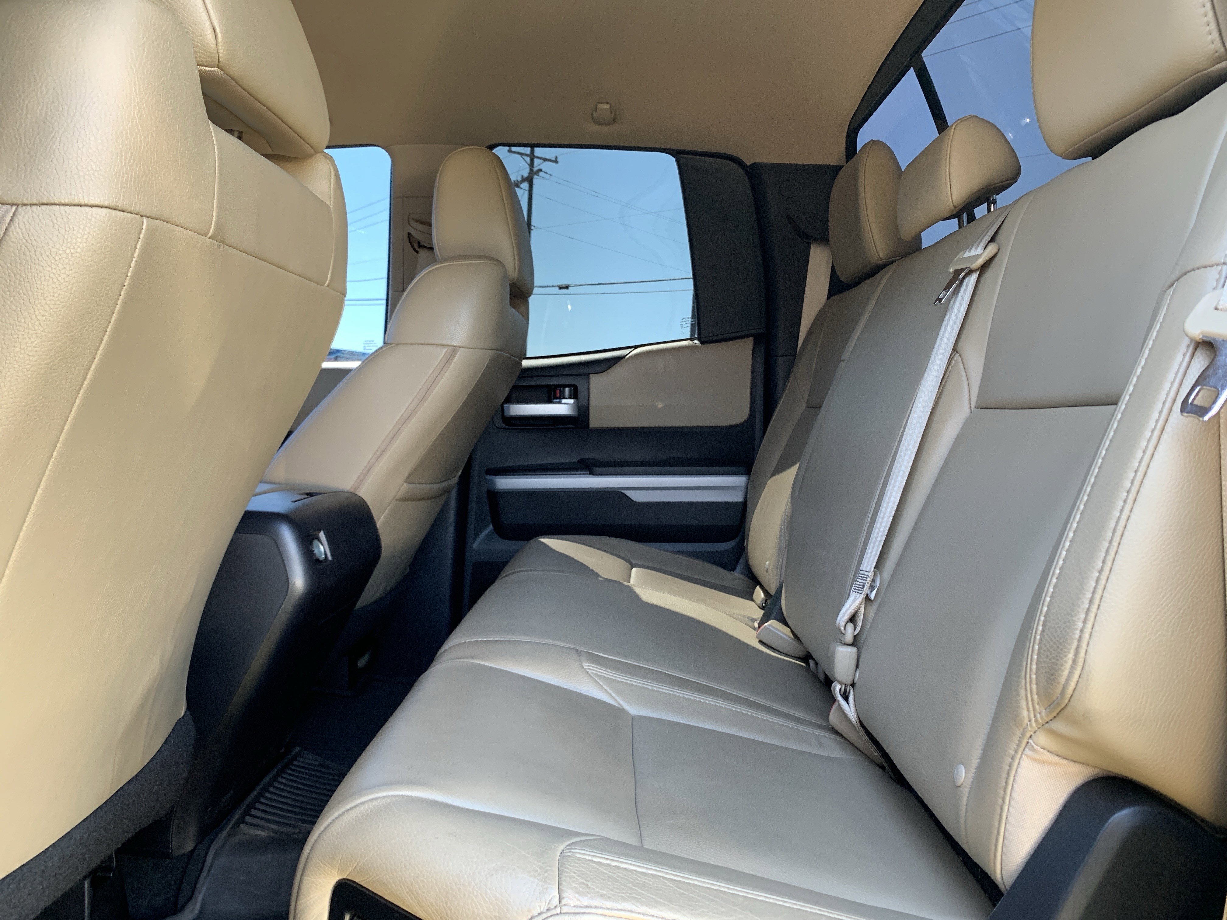 Used 2017 Toyota Tundra Limited w/ Limited Premium Package image 32