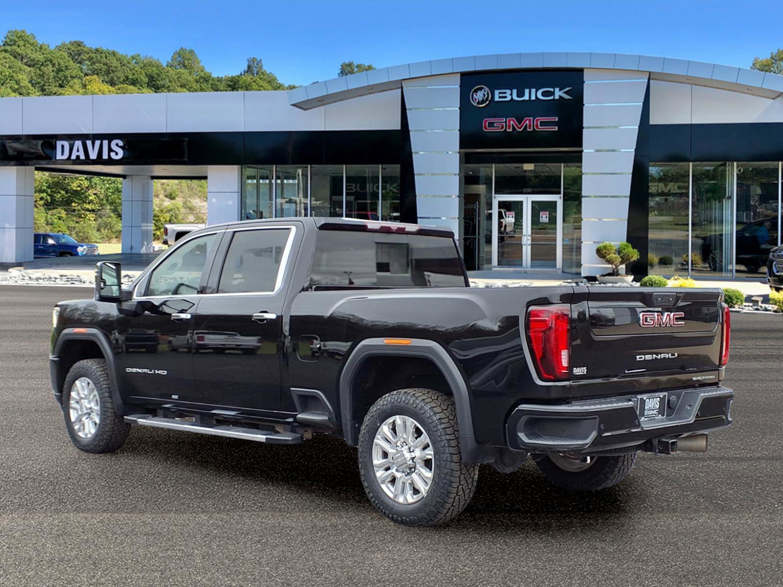 Used 2021 GMC Sierra 2500 Denali image 3