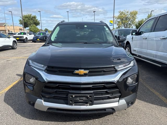 Used 2022 Chevrolet TrailBlazer LT FWD image 2