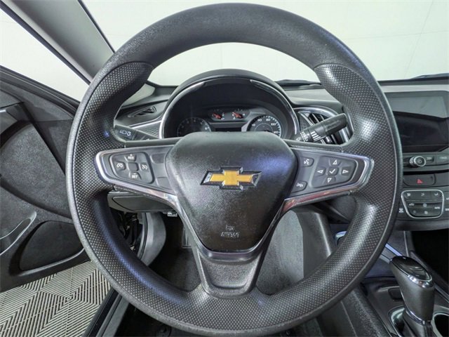 Used 2019 Chevrolet Malibu LT image 19