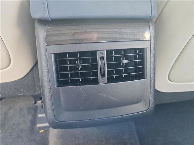 Used 2015 Toyota Avalon XLE Touring FWD image 17